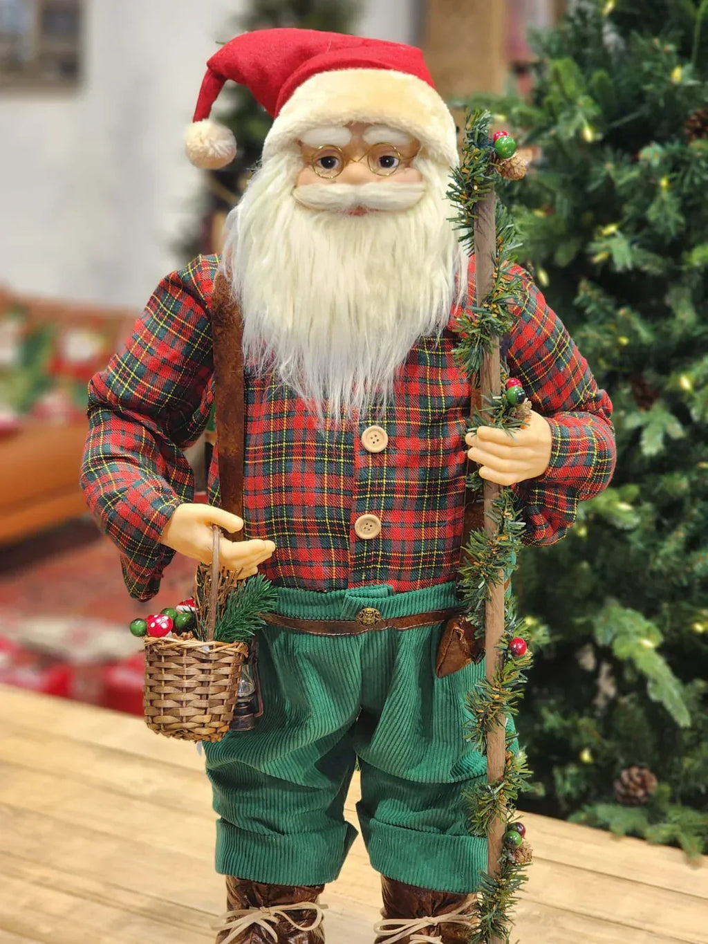 PAPAI NOEL EM PÉ XADREZ VERDE E VERMELHO 80CM