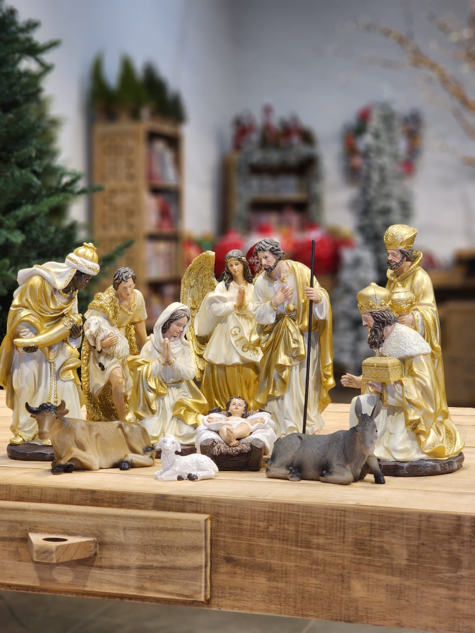 PRESÉPIO EM RESINA 11 PÇS DOURADO LUXO